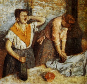 エドガー・ドガ Painting - アイロンをかける女性 1884年 エドガー・ドガ